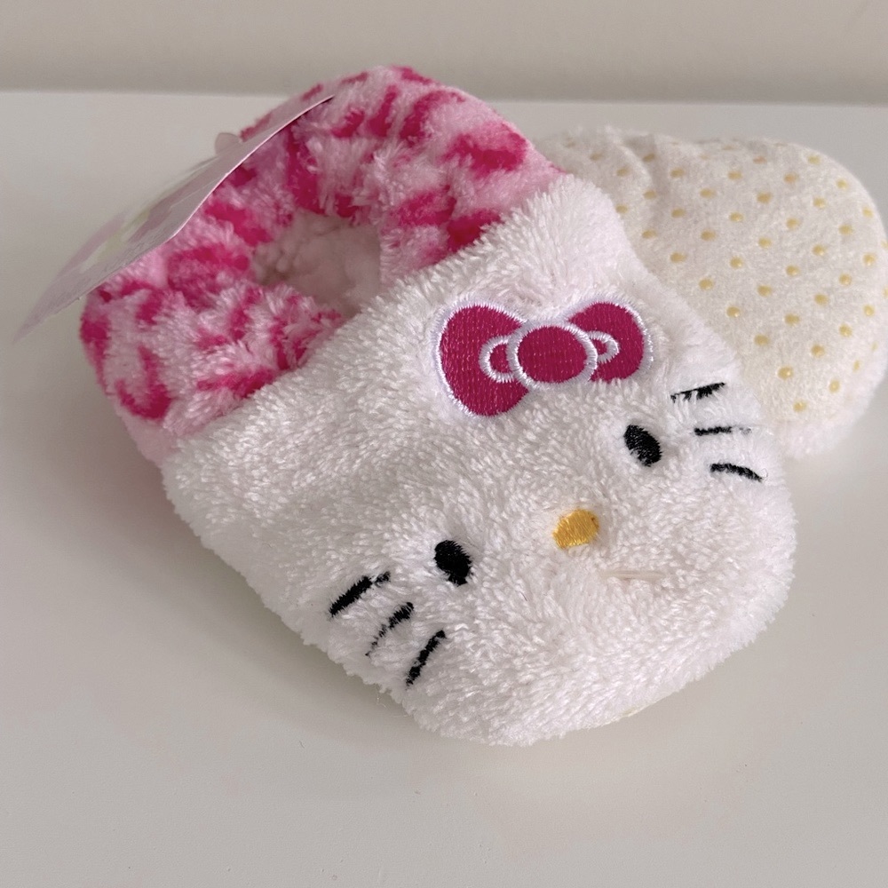 Hello Kitty Infant Slipper Sock NWT